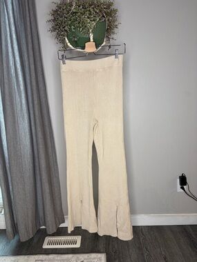 Abercrombie & Fitch Cream Ribbed Knit Flared Pants Size Medium